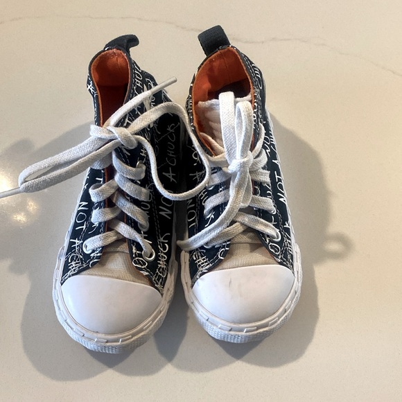 ⚫️ converse ⚫️ all stars - ‘not a chuck’ toddler size 7 - Picture 1 of 7